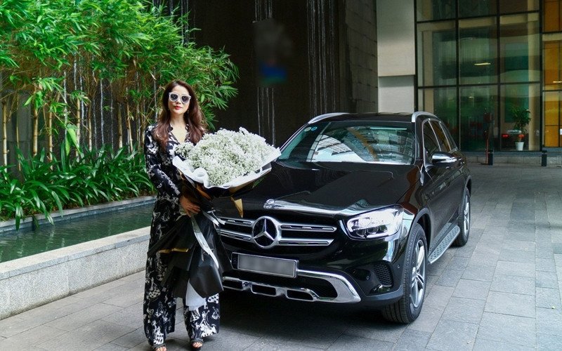 Cuộc sống xa hoa &#39;dát toàn hàng hiệu&#39; của Trương Ngọc Ánh trước khi bị bắt - 4