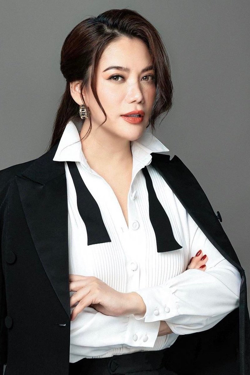 Cuộc sống xa hoa &#39;dát toàn hàng hiệu&#39; của Trương Ngọc Ánh trước khi bị bắt - 12