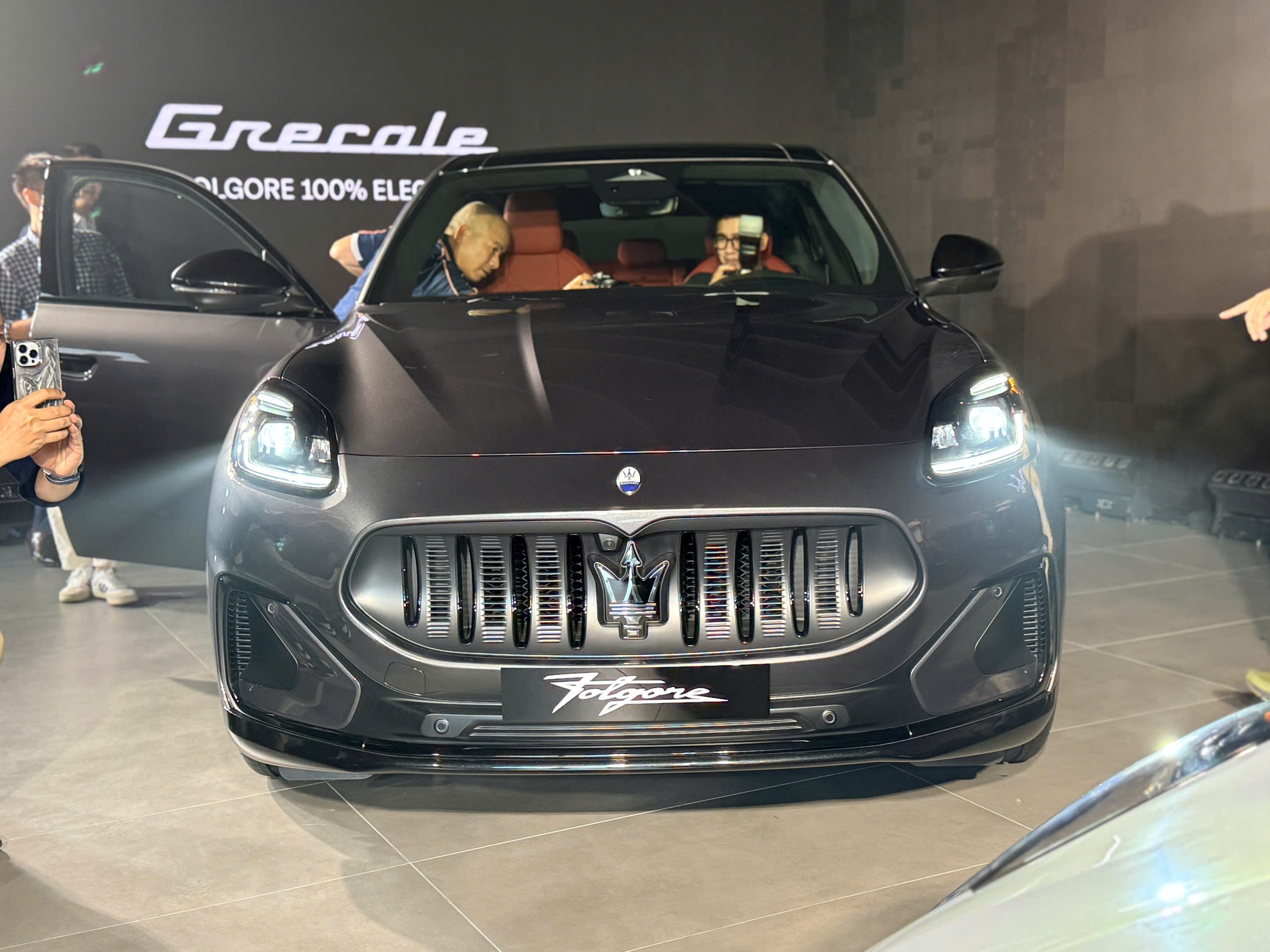 Bộ đôi xe điện Maserati mới ra mắt tại Việt Nam - 1