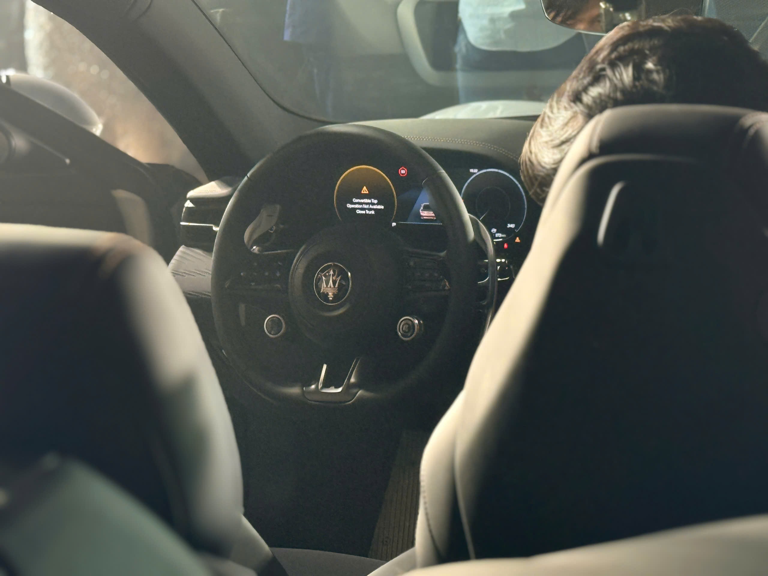 Bộ đôi xe điện Maserati mới ra mắt tại Việt Nam - 11