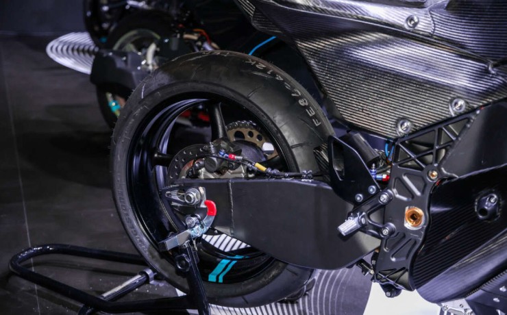 Yamaha trình làng hai mẫu xe chạy hơi nước, chạy 100 km mỗi lần nạp - 3