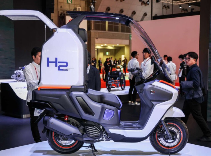 Yamaha trình làng hai mẫu xe chạy hơi nước, chạy 100 km mỗi lần nạp - 6