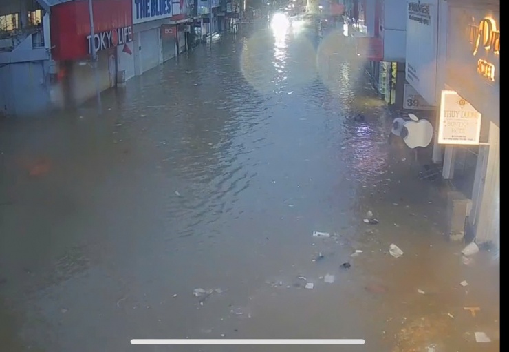 Đường Hùng Vương.