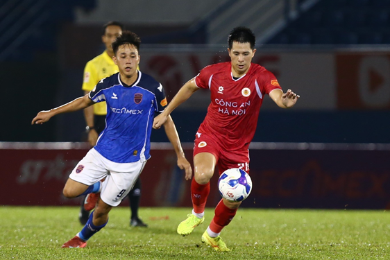 Trần Đình Trọng “hồi sinh” trong màu áo CLB Công an Hà Nội, rộng cửa trở lại tuyển Việt Nam .Ảnh: QUỐC AN