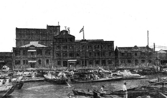 Nhà máy bột mì Phúc Tân số 1 tại Thượng Hải năm 1928. Ảnh: Ctdsb