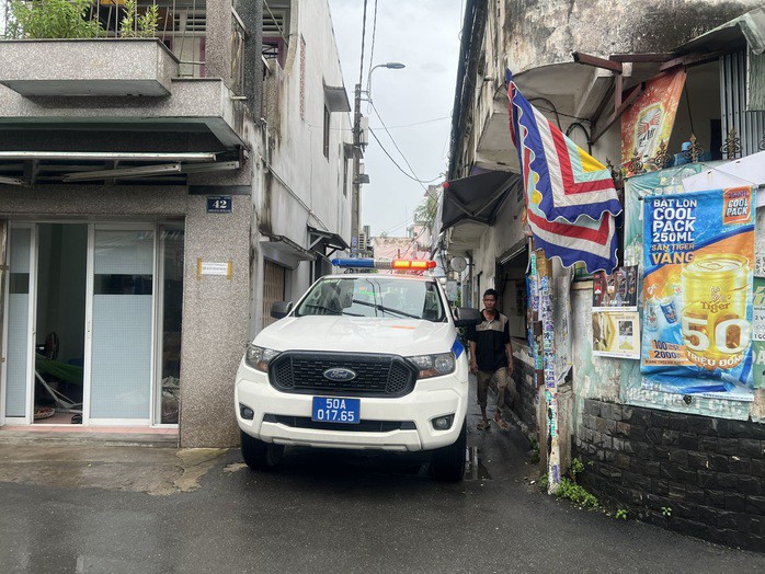 Lực lượng chức năng nhanh chóng đến hiện trường.