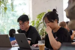 Trào lưu 'tự do trong cuộc sống' của giới trẻ Việt và Trung Quốc