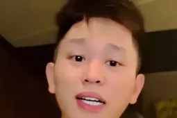 Giải trí - Thẩm định lại lý lịch nghệ sĩ