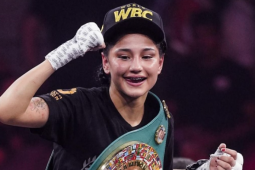 Nữ võ sĩ 17 tuổi làm nên lịch sử quyền Anh thế giới