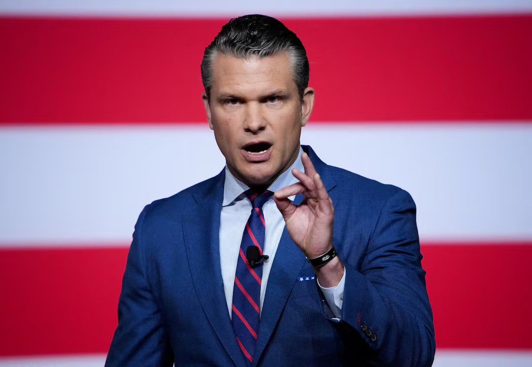 Bộ trưởng Quốc phòng Mỹ - ông Pete Hegseth (ảnh: Reuters)