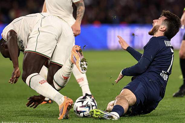 PSG tiếp tục phong độ chật vật ở Ligue 1 trước đối thủ chơi phòng ngự hiệu quả