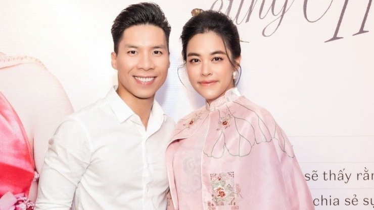 Không quản lý hình ảnh ở mức căn bản, sự nghiệp của vợ chồng ca sĩ Ngọc Mai tiêu tan. Ảnh: Tư liệu