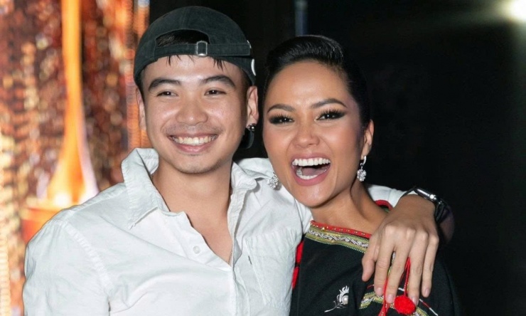 Vợ chồng hoa hậu H'Hen Niê mắc lỗi ngớ ngẩn. Ảnh: Tư liệu