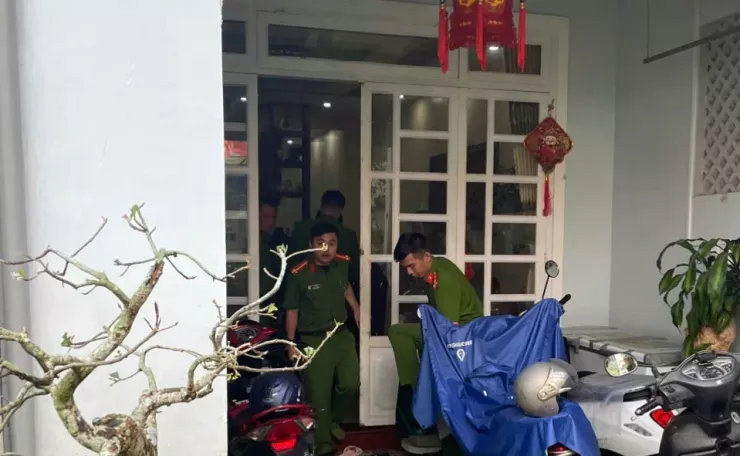 Cảnh sát khám xét nhà riêng ông Đoàn Quang Huy.