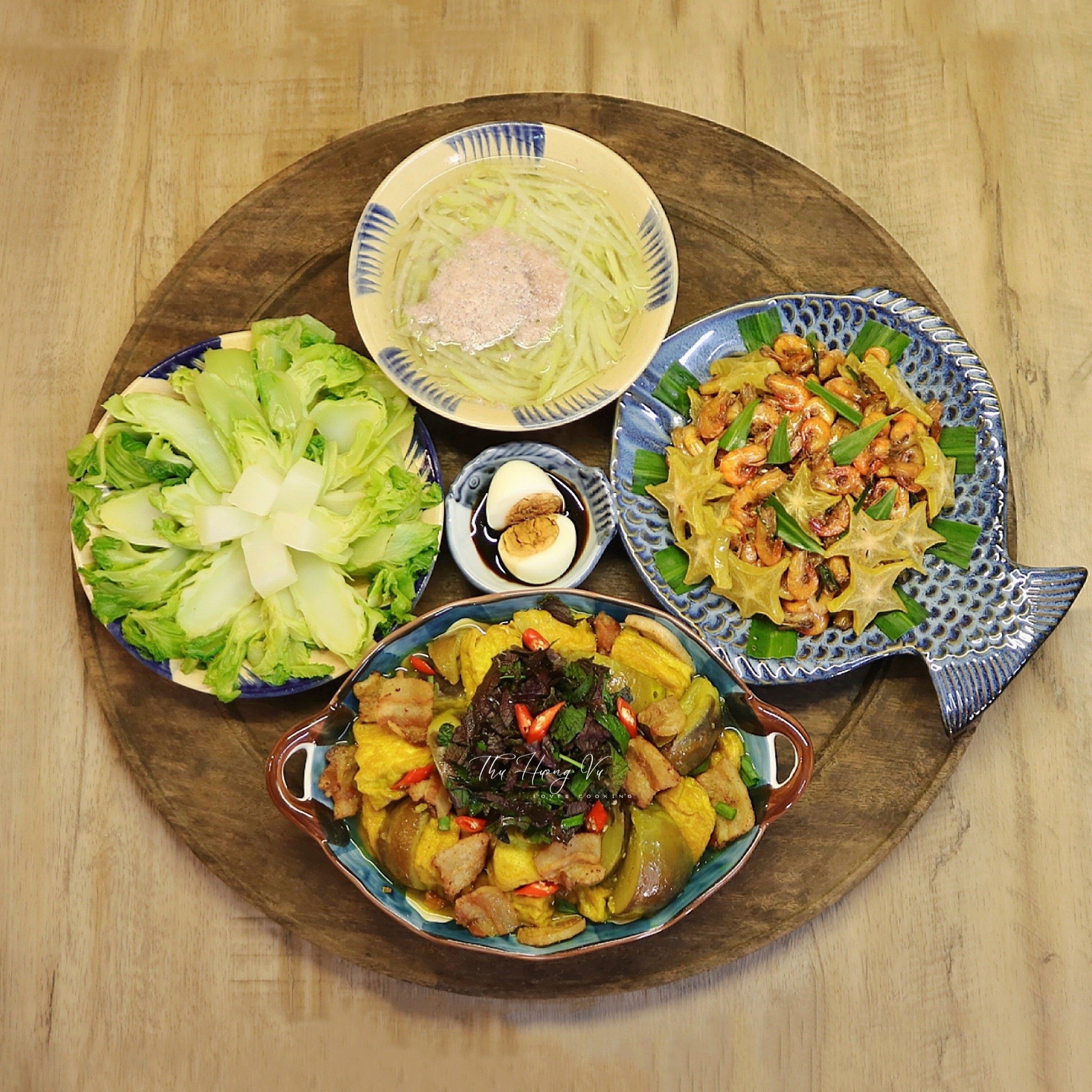 Cà bung đậu thịt - Tôm sông rang khế - Mầm đá luộc