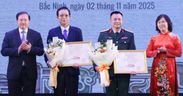 NSND Tự Long giành huy chương Vàng