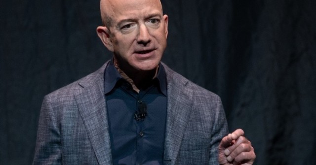 “Bỏ túi” thêm 24 tỷ USD trong một buổi sáng, tài sản Jeff Bezos hiện là bao nhiêu?