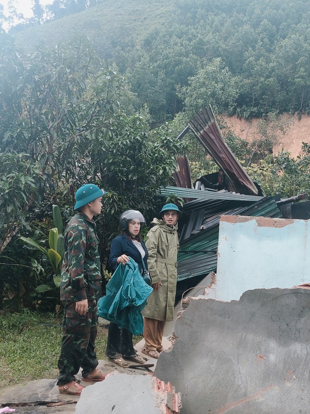 Cận cảnh ngôi làng ở Đà Nẵng bị lũ quét như làng Nủ - 5