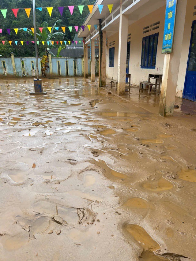 Cận cảnh ngôi làng ở Đà Nẵng bị lũ quét như làng Nủ - 16