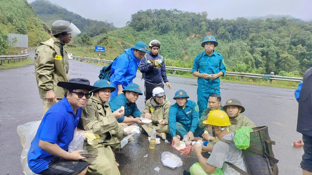 Cận cảnh ngôi làng ở Đà Nẵng bị lũ quét như làng Nủ - 20