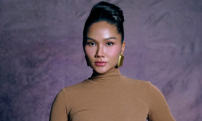 H'Hen Niê trong bộ ảnh chụp giai đoạn cuối thai kỳ. Ảnh: Nhân vật cung cấp