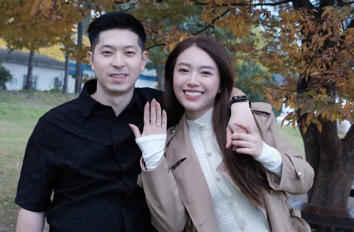 Diễn viên Kiều My được cầu hôn tại Hàn Quốc. (Ảnh: FBNV)