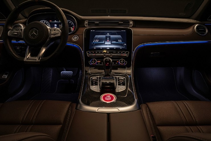 Người lái hoàn toàn có thể khởi động xe ngay cả khi chìa khóa thông minh hết pin.