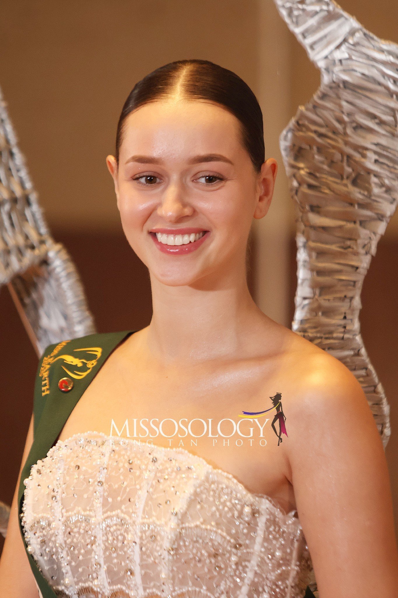 Hoa hậu Trái Đất được đánh giá ngày càng kém sức hút dù là cuộc thi có mục đích rõ ràng, đó là kêu gọi mọi người chung tay bảo vệ môi trường, Trái Đất. Những scandal ồn ào như mua bán giải và công tác tổ chức thiếu chuyên nghiệp được cho là những yếu tố khiến Hoa hậu Trái Đất không còn được yêu thích như cách đây một thập kỷ.