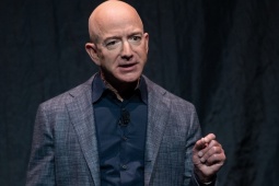 “Bỏ túi” thêm 24 tỷ USD trong một buổi sáng, tài sản Jeff Bezos hiện là bao nhiêu?