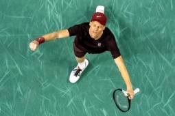 Sinner liên tiếp cán mốc lịch sử tennis thế giới, không thể cản Sabalenka