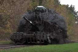 “Nhím lông xù” xuất hiện trên chiến trường: Nga tung bí mật lớp giáp mới cho xe tăng