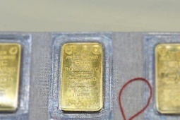 Kinh doanh - Giá vàng hôm nay 3-11: "Khả năng giá vàng đang rơi vào chu kỳ giảm"