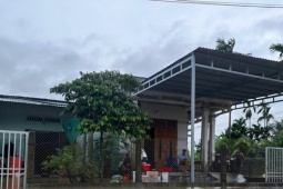 Mưa suốt đêm, nhiều khu vực ở Đà Nẵng ngập sâu