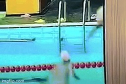 Bạn trẻ - Cuộc sống - Tử vong sau cú nhảy cắm đầu xuống bể để dạy con gái lặn