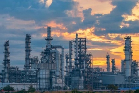 Ấn Độ quay lưng với dầu Nga: Đối tác mới là ai?