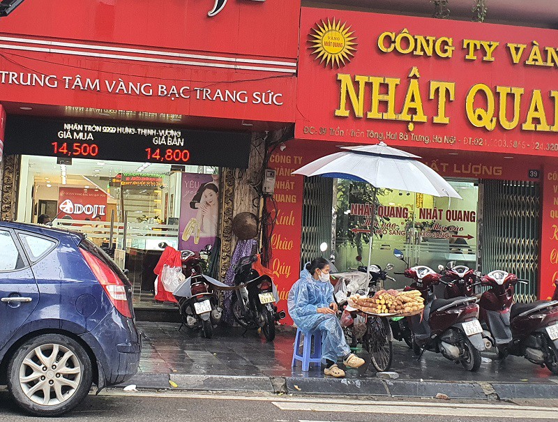 Giá vàng buổi sáng được điều chỉnh giảm.