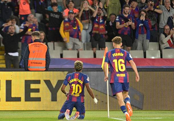 Yamal ghi bàn cho Barca chỉ sau 9 phút