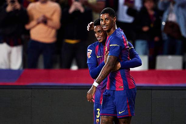 Barcelona trở lại ngôi nhì bảng