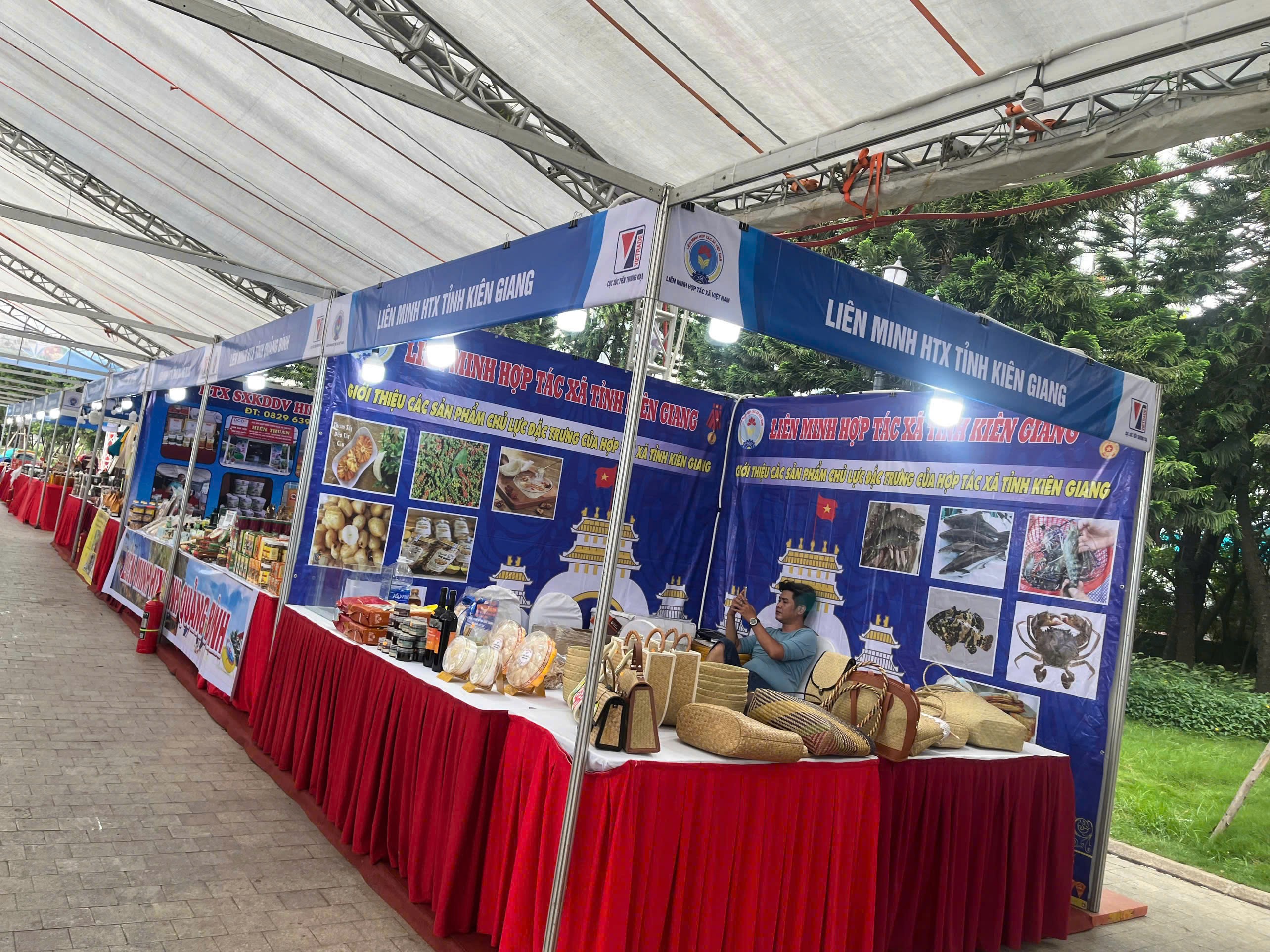 Hội chợ xúc tiến thương mại cho các HTX khu vực miền Nam 2025, cơ hội kết nối giao thương và phát triển bền vững - 1