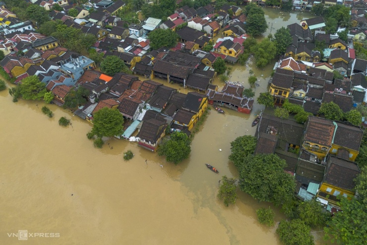 Di sản Hội An một tuần ngâm lũ - 1