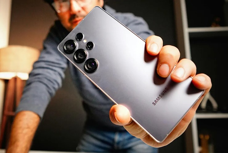 Samsung muốn lấy lại sự uy phong trên thị trường điện thoại Android.