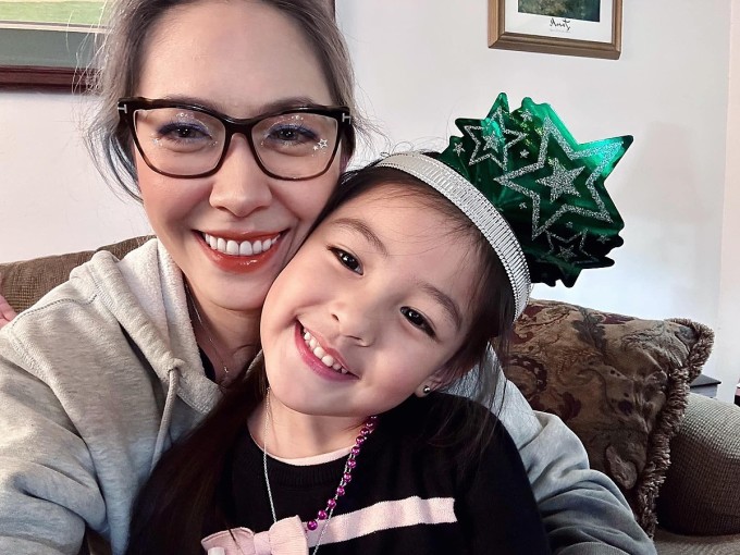 Bình Phương hạnh phúc khi thấy con gái khôn lớn từng ngày. Ảnh: Nhân vật cung cấp