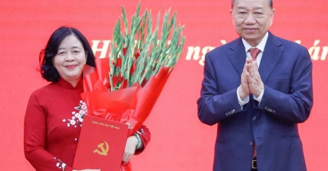 Bà Bùi Thị Minh Hoài làm Bí thư Đảng ủy Mặt trậ...