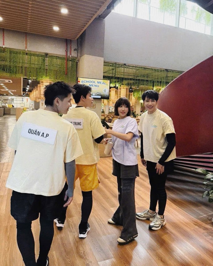 Video có sự xuất hiện của Diệu Nhi tại Running Man hút triệu lượt xem.