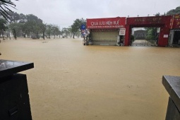 Vì sao TP Huế liên tiếp ngập lũ?