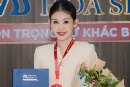 Ảnh sao 4/11: Lê Âu Ngân Anh được bổ nhiệm làm phó khoa