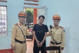 An ninh - Xã hội - CSGT vây bắt đối tượng truy nã trong rẫy cà phê