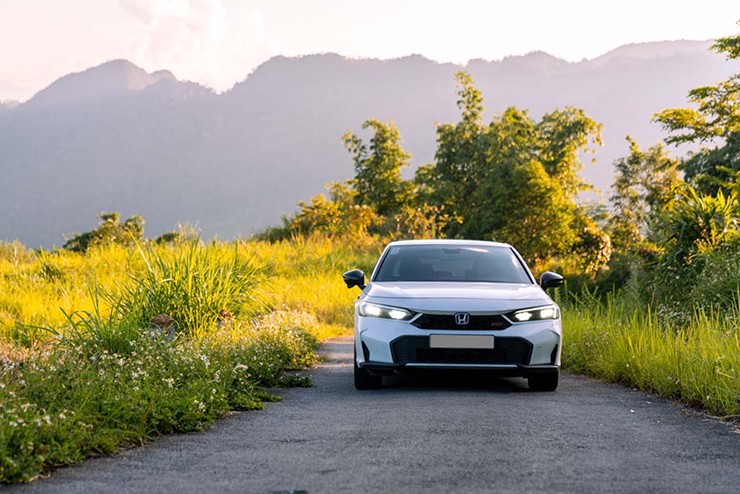 Honda CR-V giảm tới 126 triệu đồng, nhiều mẫu xe ưu đãi - 1