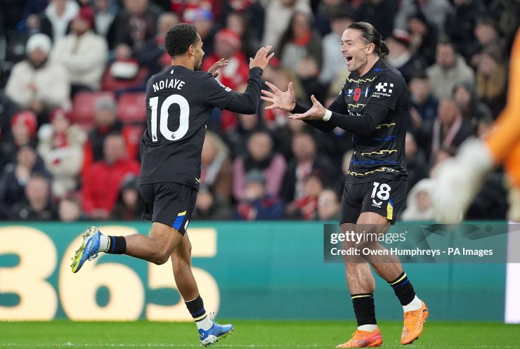 Everton khiến Sunderland gặp khó khăn