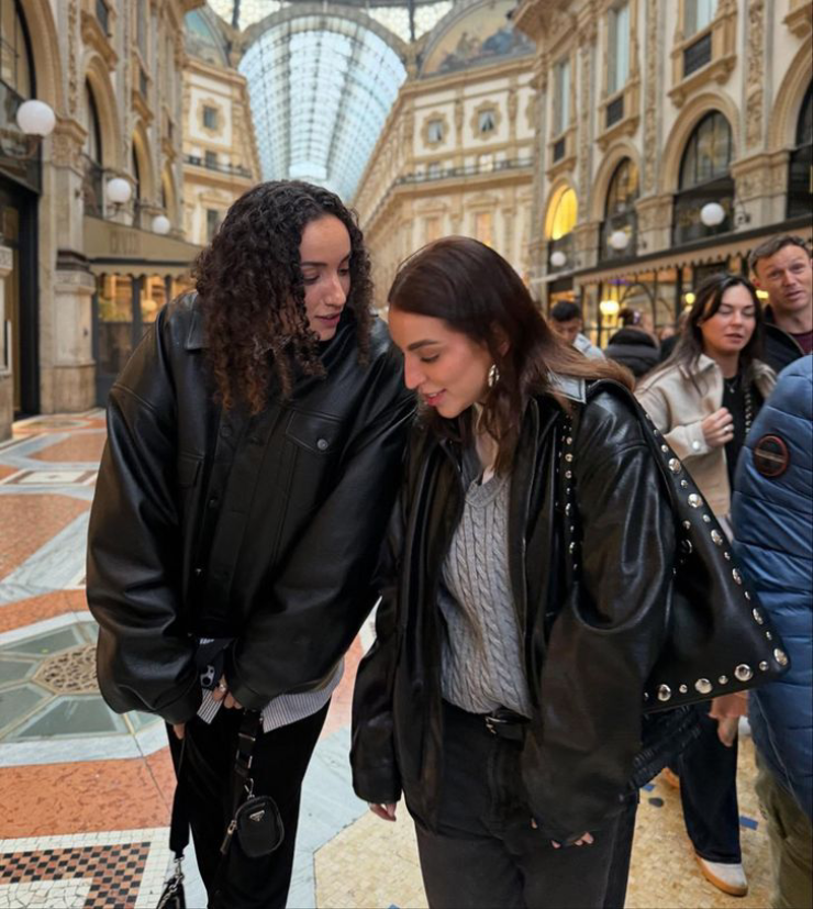 Cặp đôi hạnh phúc bên nhau